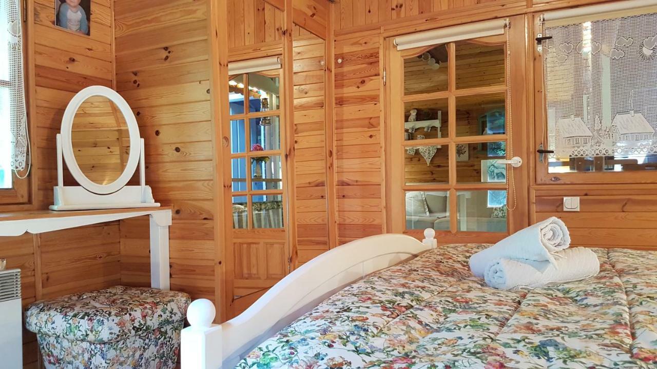 Domek Letniskowy Na Kaszubach Lub Apartament Z Kominkiem Puck Bagian luar foto